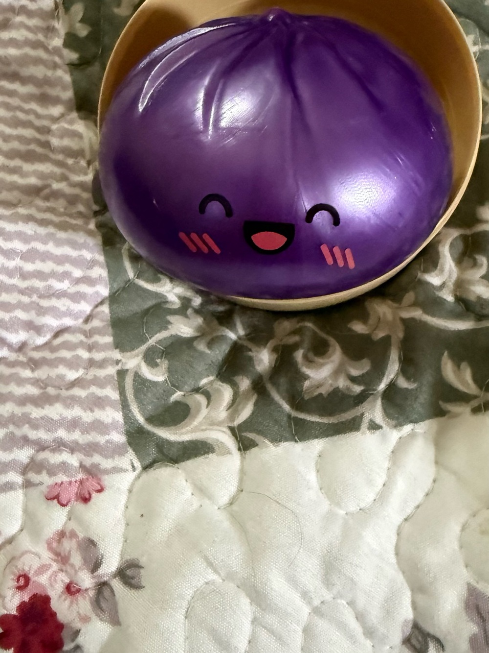 Squishy dumpling (purple)